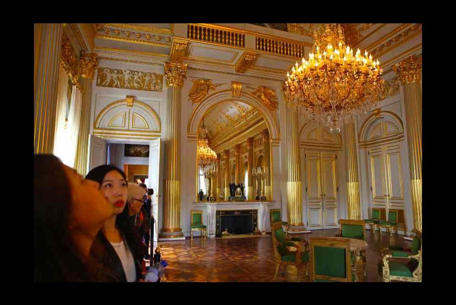 Μέσα στο παλάτι του βασιλιά -Aνοιξε τις πόρτες στο κοινό ο Φίλιππος του Βελγίου [εικόνες] | iefimerida.gr 4