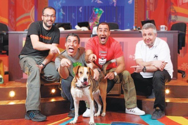 Πέθανε η «Σαρδέλα», ο σκύλος των «Ράδιο Αρβύλα» - Το συγκινητικό κείμενο παρουσιαστή της εκπομπής [εικόνες] | iefimerida.gr 1