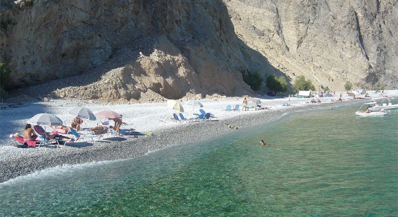 Ιδιαίτερες, αμμώδεις, βοτσαλωτές, απόκρημνες, ερημικές: Οι πιο παρθένες παραλίες στην Ελλάδα [εικόνες] | iefimerida.gr 2