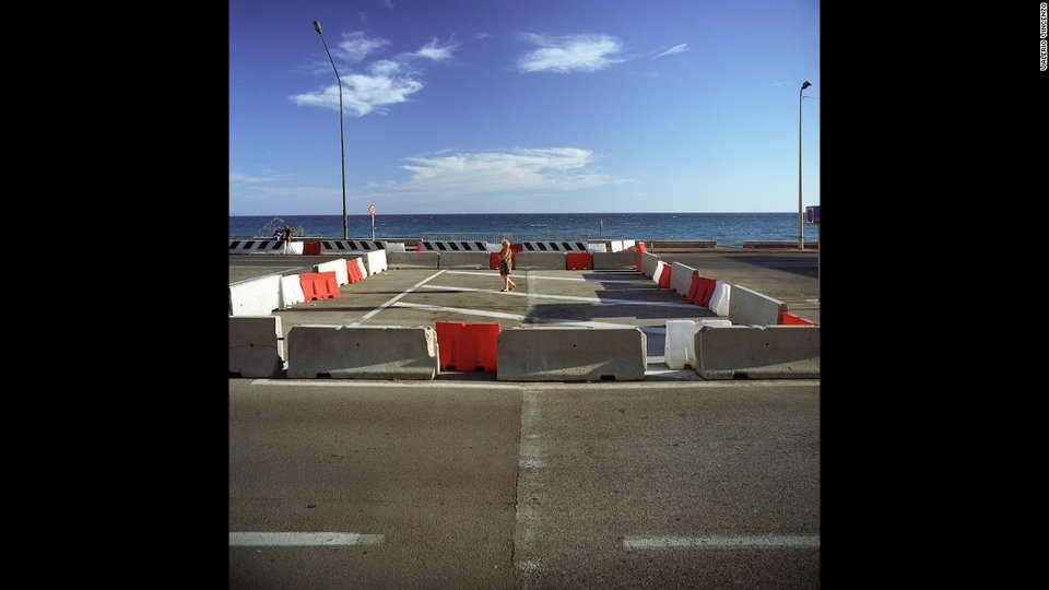 Ενα διεθνές καφέ, μισό στη Γερμανία, μισό στην Ελβετία - Τα αόρατα σύνορα της Ευρώπης [εικόνες] | iefimerida.gr 7