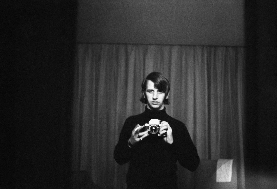 Ο Ρίνγκο Σταρ σε ρόλο φωτογράφου: Απαθανατίζει τους Beatles όπως δεν τους έχετε ξαναδεί [εικόνες] | iefimerida.gr 11