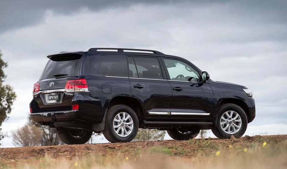 Ανανέωση για ένα από τα πλέον διάσημα τζιπ, το Toyota Land Cruiser [βίντεο] | iefimerida.gr 2