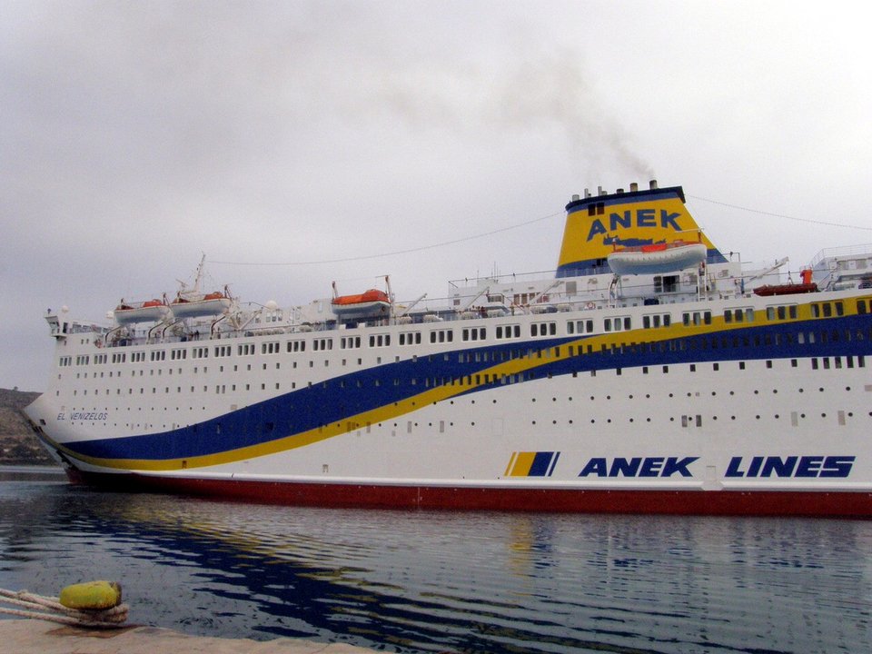 Η κυβέρνηση ναύλωσε το πλοίο «Ελευθέριος Βενιζέλος» -Το στέλνει στην Κω για να εγκατασταθούν 2.500 μετανάστες [εικόνες] | iefimerida.gr 1