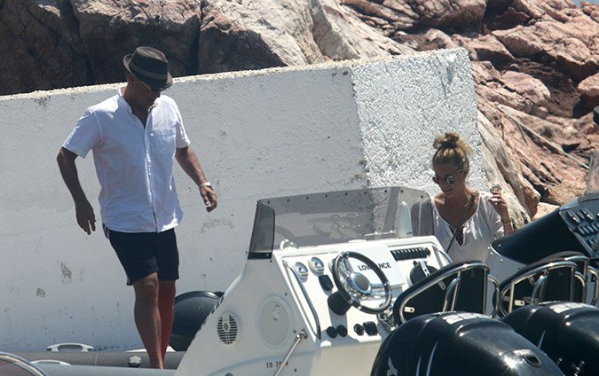 Διακοπές στην Αντίπαρο για τον Τομ Χανκς [εικόνες] | iefimerida.gr 1