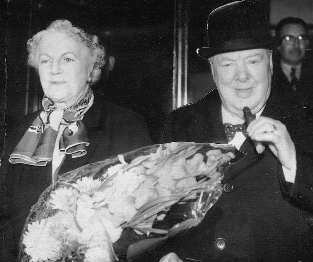 Ο σπάταλος Τσόρτσιλ: Ξόδευε χιλιάδες λίρες σε μετοχές, καζίνο και αλκοόλ [εικόνες] | iefimerida.gr 1