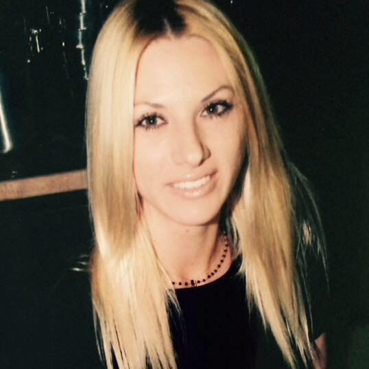 Το σέξι... όπλο του Βασίλη Λεβέντη -Η ξανθιά υποψήφια από τις Κυκλάδες [εικόνες] | iefimerida.gr 3