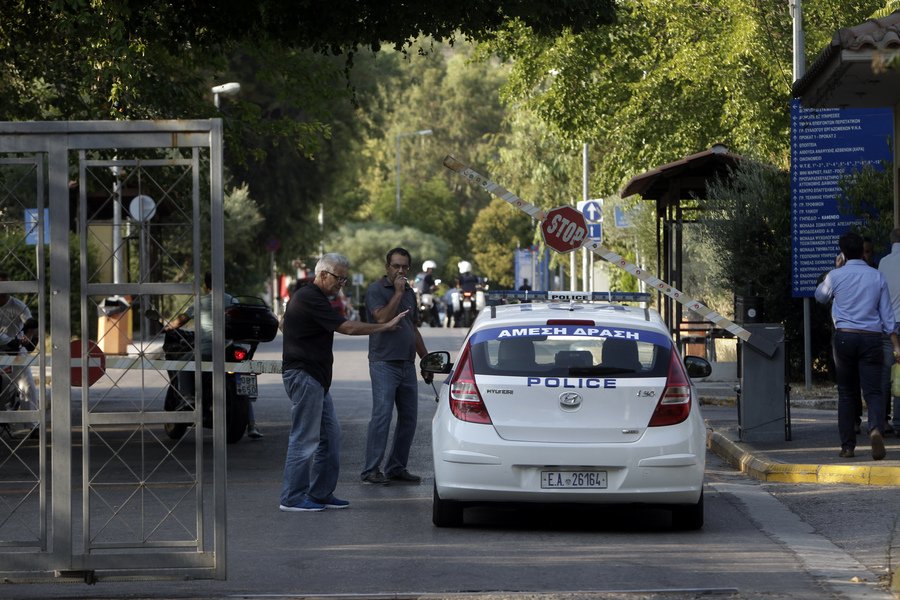 Τραγωδία στο Δαφνί: Τέσσερις τελικά οι νεκροί από τη φωτιά [εικόνες] | iefimerida.gr 2