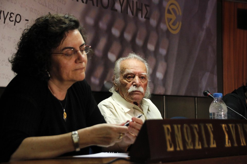 «Αδειασμα» από Γλέζο: Θα ψηφίσω ΚΚΕ – Δεν συνεργάζομαι με όσους λένε η Ελλάδα εκτός ευρώ [βίντεο] | iefimerida.gr 1