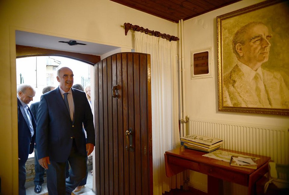 Ο Μεϊμαράκης στο σπίτι του Κωνσταντίνου Καραμανλή στην Πρώτη Σερρών [εικόνες]  | iefimerida.gr 3