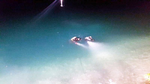 Ζευγάρι έκανε σεξ σε αυτοκίνητο και... κατέληξε σε λίμνη [εικόνες] | iefimerida.gr 2