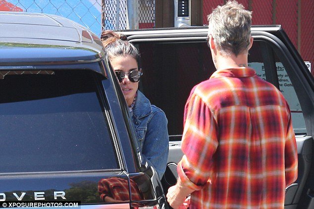 Ο γαλανομάτης νέος σύντροφος της Σάντρα Μπούλοκ και το ύποπτο παρελθόν του [εικόνες] | iefimerida.gr 5