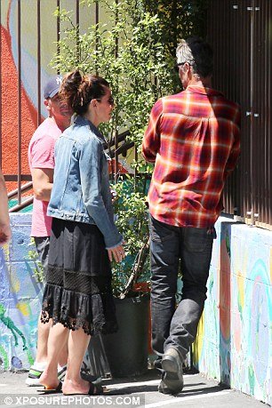 Ο γαλανομάτης νέος σύντροφος της Σάντρα Μπούλοκ και το ύποπτο παρελθόν του [εικόνες] | iefimerida.gr 1