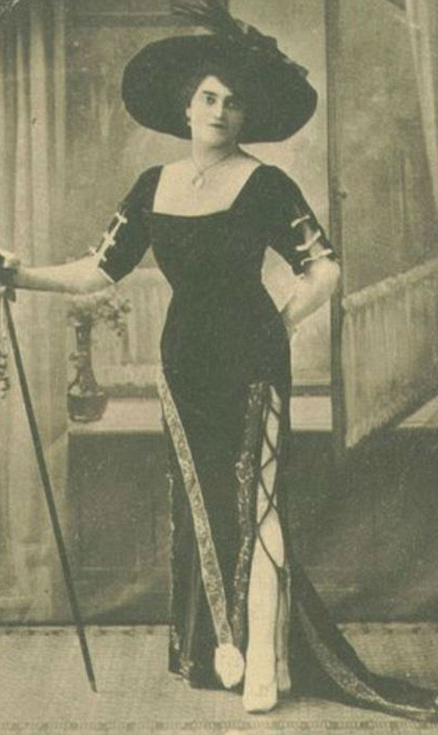 Οι άντρες που ντύνονταν γυναίκες: Αληθινές ιστορίες των Drag Queens της Βικτωριανής εποχής [εικόνες] | iefimerida.gr 14