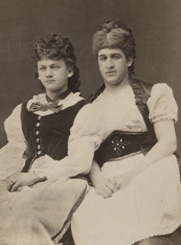 Οι άντρες που ντύνονταν γυναίκες: Αληθινές ιστορίες των Drag Queens της Βικτωριανής εποχής [εικόνες] | iefimerida.gr 9