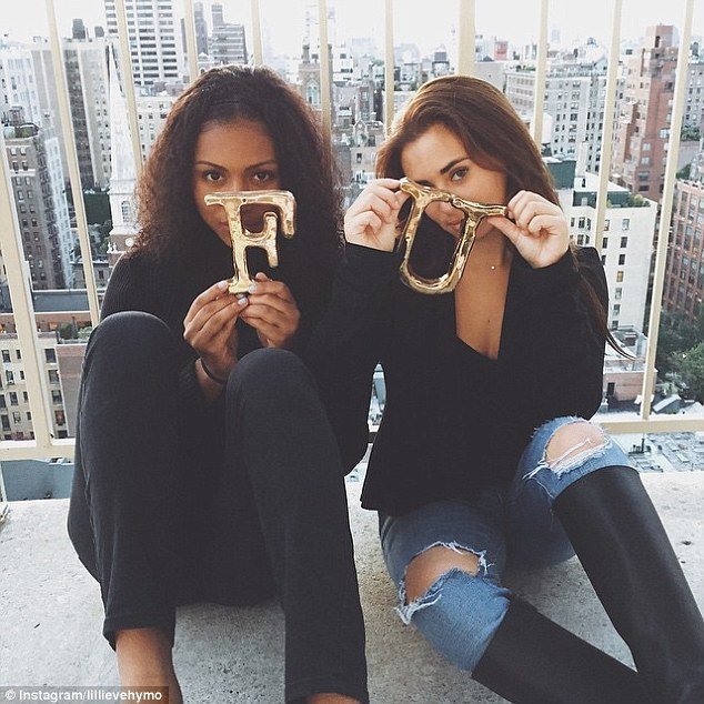 Η νέα βασίλισσα του Instagram: Είναι 16 ετών, ζάπλουτη κακομαθημένη, όμορφη και προκαλεί... [εικόνες]  | iefimerida.gr 11