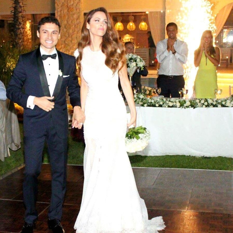 Ο Κικίλιας κουμπάρος -Το όμορφο ζευγάρι που πάντρεψε [εικόνες] | iefimerida.gr 0