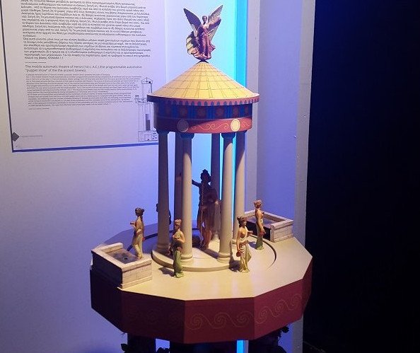 Οι εφευρέσεις των αρχαίων Ελλήνων: Το «ρομπότ-υπηρέτρια», ο αστρολάβος, ο υπολογιστής των Αντικυθήρων [εικόνες]  | iefimerida.gr 14