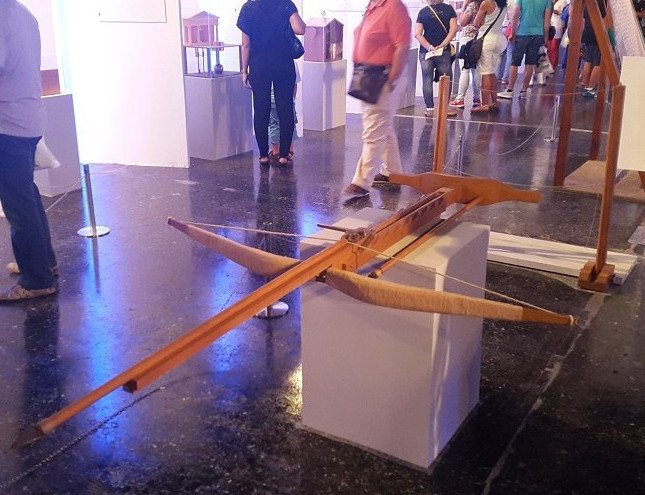 Οι εφευρέσεις των αρχαίων Ελλήνων: Το «ρομπότ-υπηρέτρια», ο αστρολάβος, ο υπολογιστής των Αντικυθήρων [εικόνες]  | iefimerida.gr 13