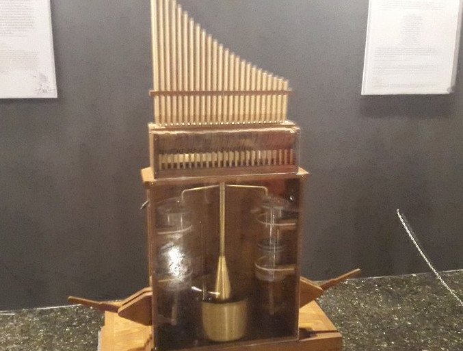 Οι εφευρέσεις των αρχαίων Ελλήνων: Το «ρομπότ-υπηρέτρια», ο αστρολάβος, ο υπολογιστής των Αντικυθήρων [εικόνες]  | iefimerida.gr 5