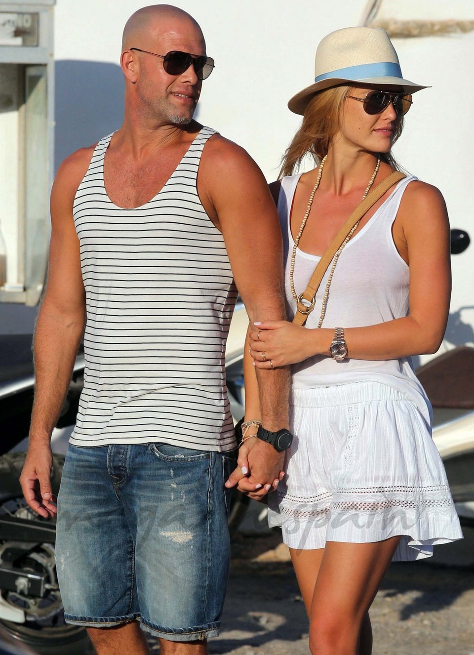 Η Μπαρ Ραφαέλι νύφη - To boho νυφικό που την έκανε να μοιάζει με θεά [εικόνα] | iefimerida.gr 2