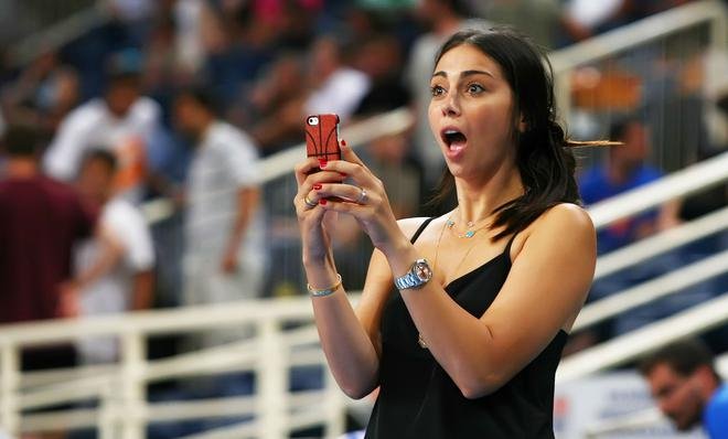 Πανέμορφες Ελληνίδες μαμάδες στο Eurobasket 2015 - Οι εντυπωσιακές γυναίκες των παικτών στις εξέδρες [εικόνες] | iefimerida.gr 8