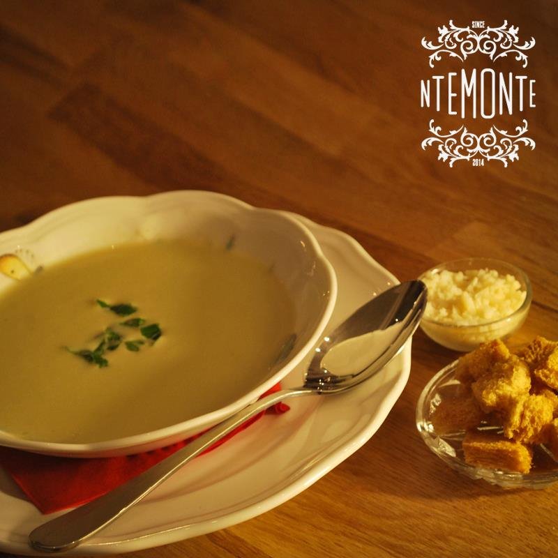 Ντεμοντέ: Μαμαδίστικες λιχουδιές στο Κολωνάκι -Το μαγαζί που θυμίζει σαλόνι πατρικού [εικόνες] | iefimerida.gr 7