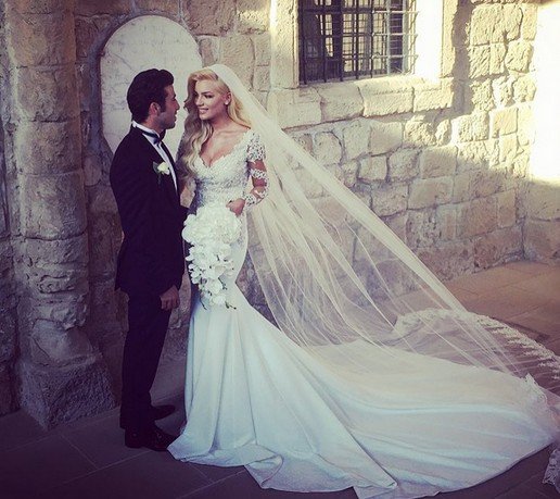 Ο γάμος γέμισε καλλονές -Παντρεύτηκε η Σταρ Κύπρος [εικόνες] | iefimerida.gr 0