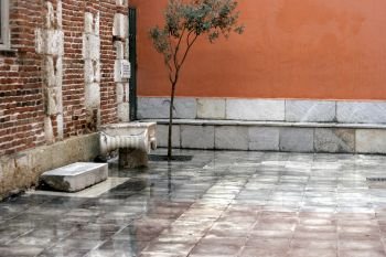 Πρώτη μέρα στο σχολείο: Η Περιστέρα πήγε τον Τσίπρα junior στη Σχολή Χιλλ στην Πλάκα [εικόνες] | iefimerida.gr 6