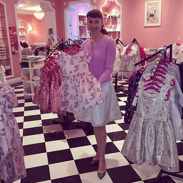 Γιατί η Κέιτ Μίντλετον δεν θα φορέσει φορεματάκια στην πριγκίπισσα Σάρλοτ [εικόνες] | iefimerida.gr 1