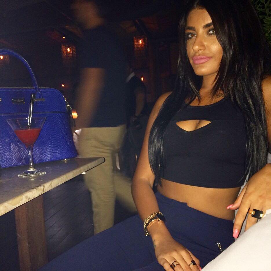 Η καυτή μπαργούμαν που... μέθυσε τον Εσιέν του ΠΑΟ [εικόνες] | iefimerida.gr 5