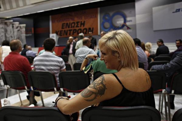 Το ακροατήριο του Βασίλη Λεβέντη: Ενα αλλιώτικο φωτορεπορτάζ [εικόνες] | iefimerida.gr 7