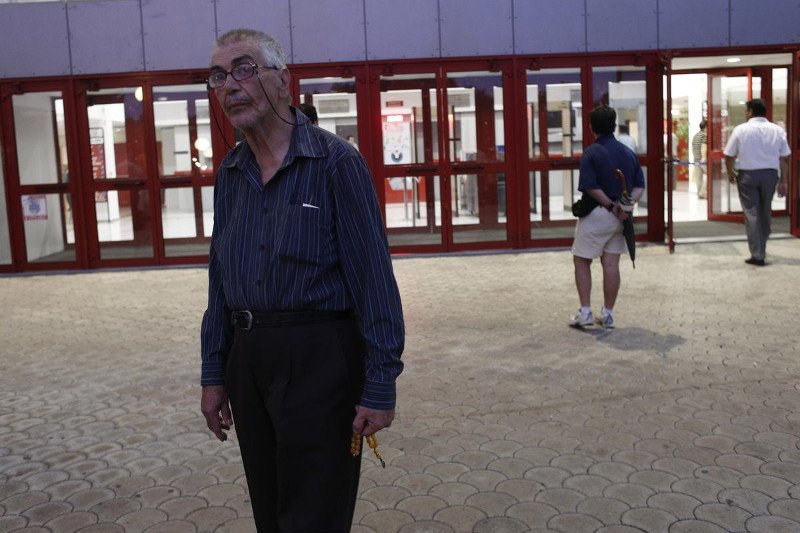 Το ακροατήριο του Βασίλη Λεβέντη: Ενα αλλιώτικο φωτορεπορτάζ [εικόνες] | iefimerida.gr 1