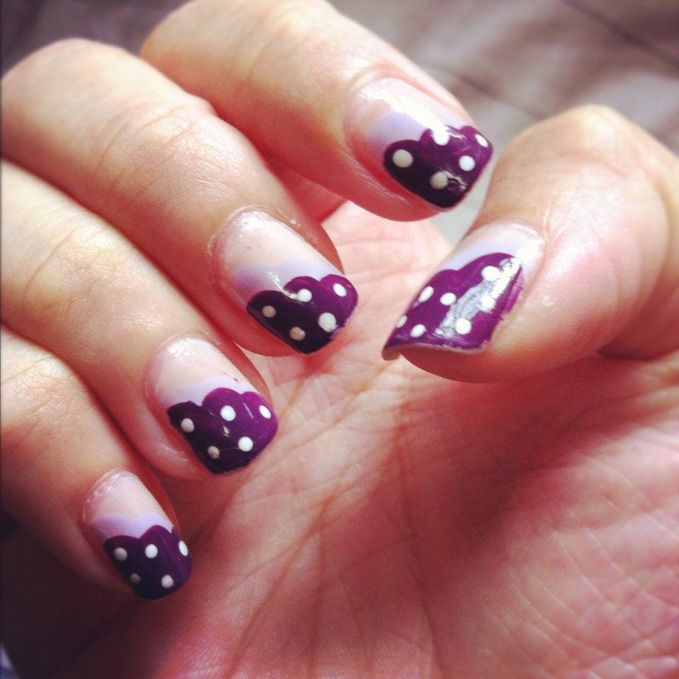 Παίξτε με το γαλλικό μανικιούρ -Το λευκό με τη γραμμή είναι πια πασέ  [εικόνες]  | iefimerida.gr 7