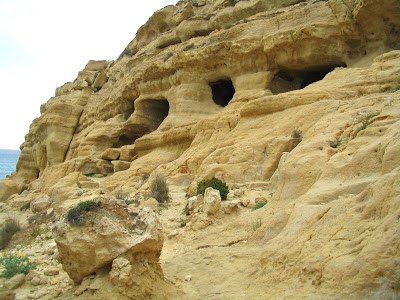 Οταν η χωροφυλακή της χούντας το '68 πίστευε ότι οι χίπις στα Μάταλα ετοιμάζουν το τρίτο φύλο [εικόνες & βίντεο] | iefimerida.gr 0