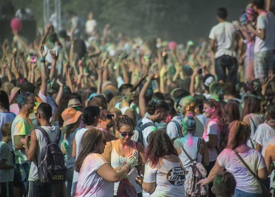 Η Θεσσαλονίκη έβαλε... χρώμα στη ζωή της [εικόνες] | iefimerida.gr 0