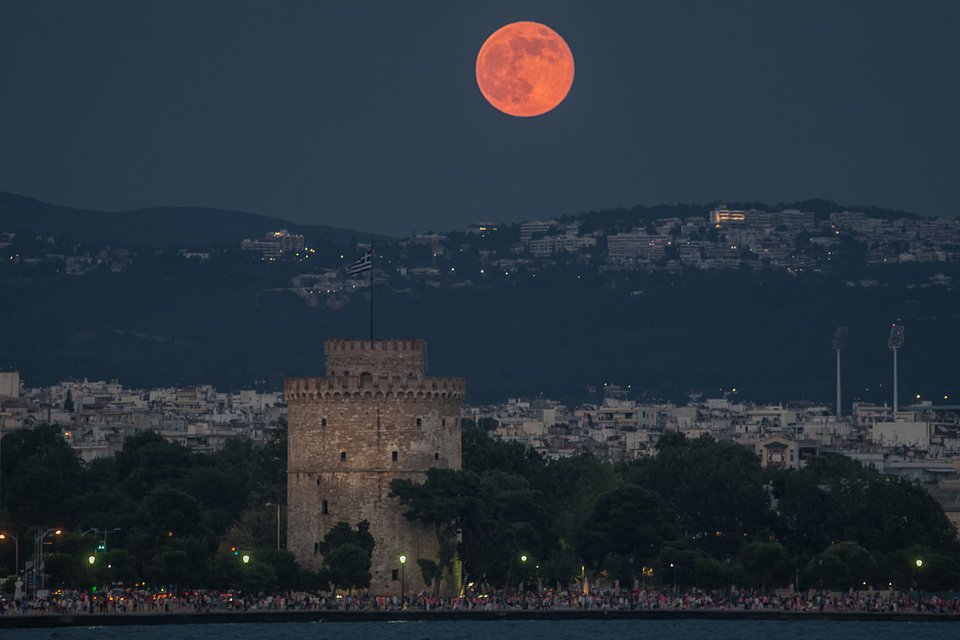 Τη Δευτέρα θα συμβεί κάτι σπάνιο: Ολική έκλειψη υπερπανσελήνου, ορατή και από την Ελλάδα | iefimerida.gr 4
