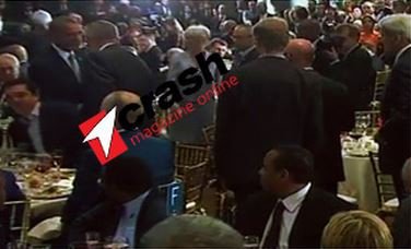 Οταν ο Ομπάμα χτύπησε φιλικά στην πλάτη τον Τσίπρα [εικόνες] | iefimerida.gr 0