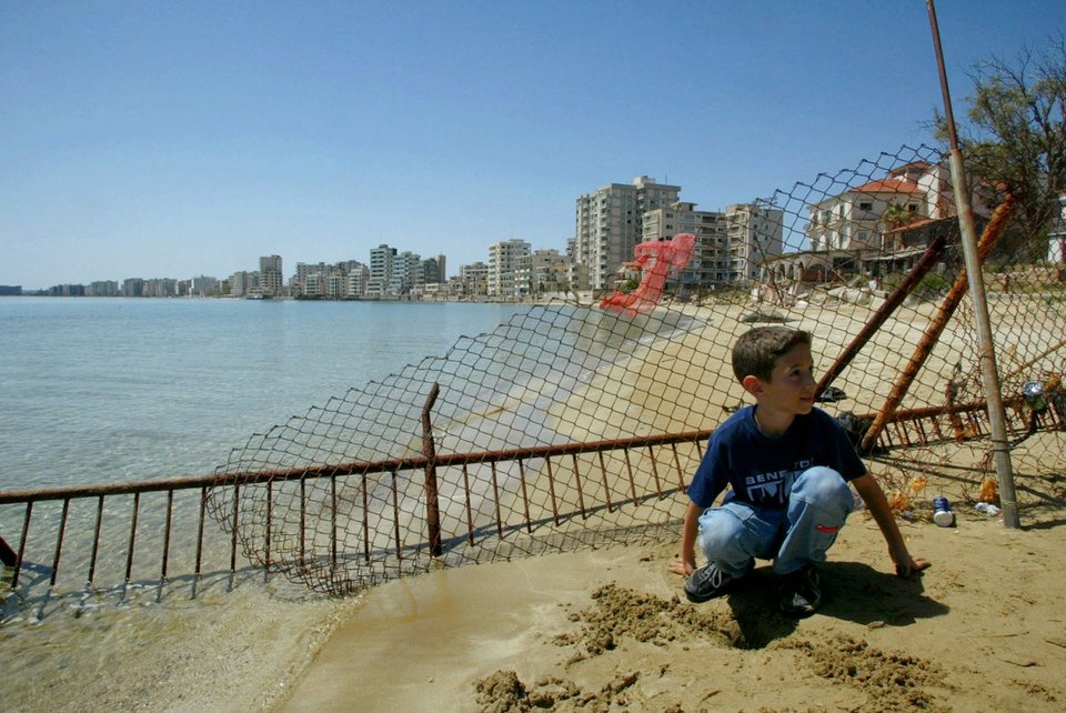 Βαρώσια, 41 χρόνια μετά την τουρκική εισβολή: Το θέρετρο-φάντασμα στην Αμμόχωστο της Κύπρου μπορεί να αποκτήσει και πάλι ζωή [εικόνες] | iefimerida.gr 5