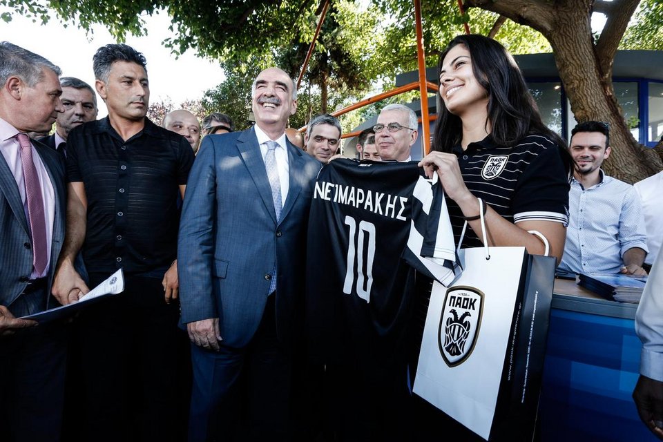 Η μπλούζα του «Νεϊμαράκη»: Ο ΠΑΟΚ έκανε τον Μεϊμαράκη... Νεϊμάρ [εικόνες] | iefimerida.gr 0
