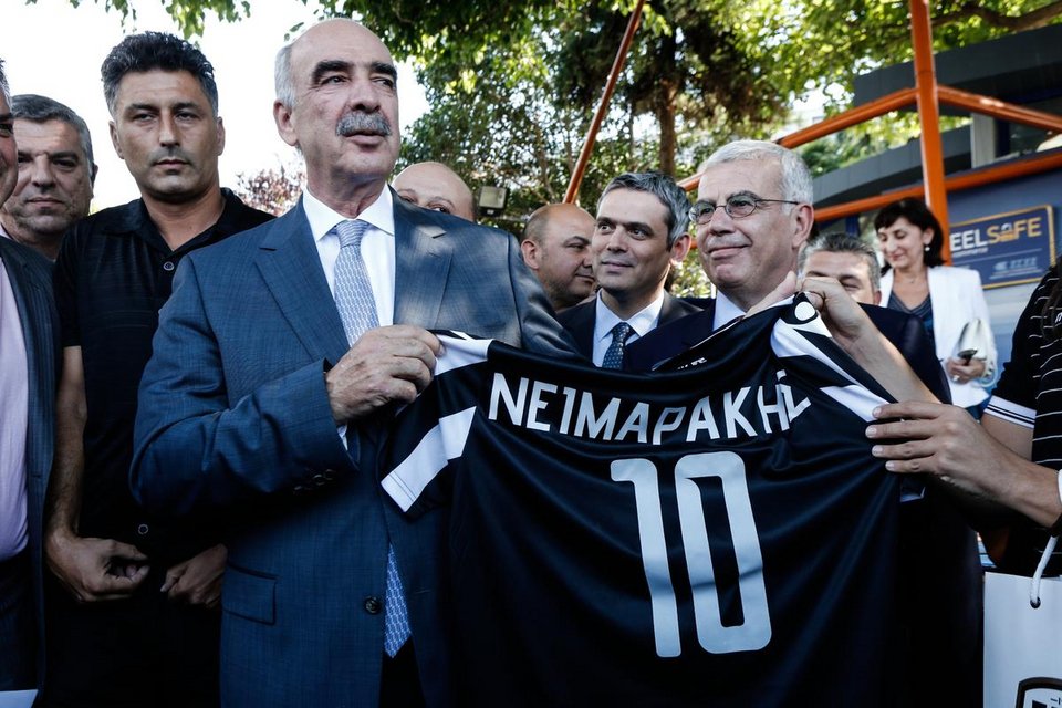 Η μπλούζα του «Νεϊμαράκη»: Ο ΠΑΟΚ έκανε τον Μεϊμαράκη... Νεϊμάρ [εικόνες] | iefimerida.gr 1