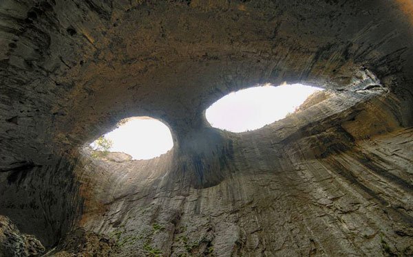Τα μάτια του Θεού: Το εξωπραγματικό σπήλαιο στη Βουλγαρία [εικόνες&βίντεο] | iefimerida.gr 1