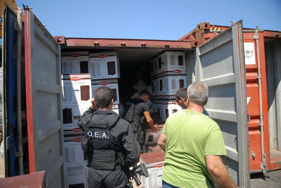 Προορισμό τους τζιχαντιστές είχε το φορτηγό πλοίο με τα όπλα που πιάστηκε ανοιχτά της Κρήτης [εικόνες & βίντεο] | iefimerida.gr 3