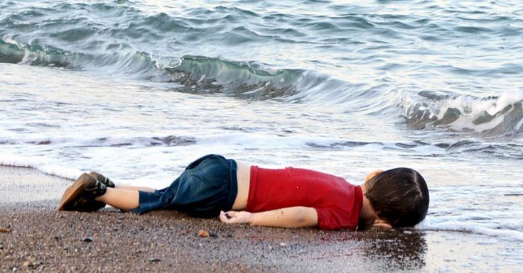 «Πόλεμος» στην Ευρώπη για τον μικρό Αϊλάν: Ψέματα, προπαγάνδα και αλήθειες [εικόνες] | iefimerida.gr 3