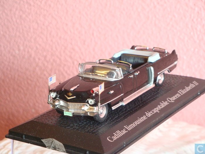 Τα απίστευτα αυτοκίνητα της βασίλισσας Ελισάβετ -Ρολς Ρόις, Τζάγκουαρ και τζιπ [εικόνες] | iefimerida.gr 4