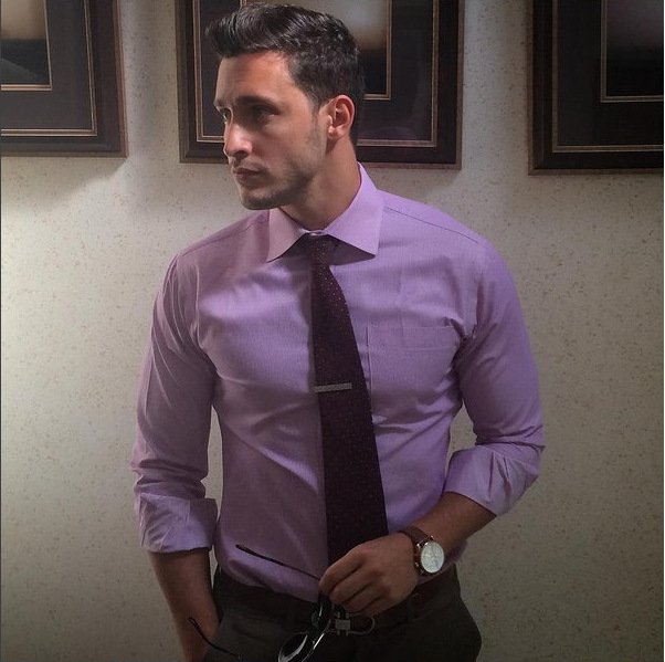 Αυτός είναι ο γαλανομάτης σέξι γιατρός που «τρελαίνει» το Instagram [εικόνες] | iefimerida.gr 5