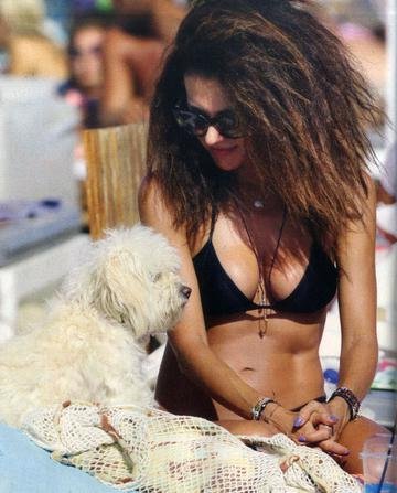 Μαρία Σολωμού: Αναστάτωσε τη Μύκονο με το σέξι μπικίνι της [εικόνες & βίντεο]  | iefimerida.gr 2