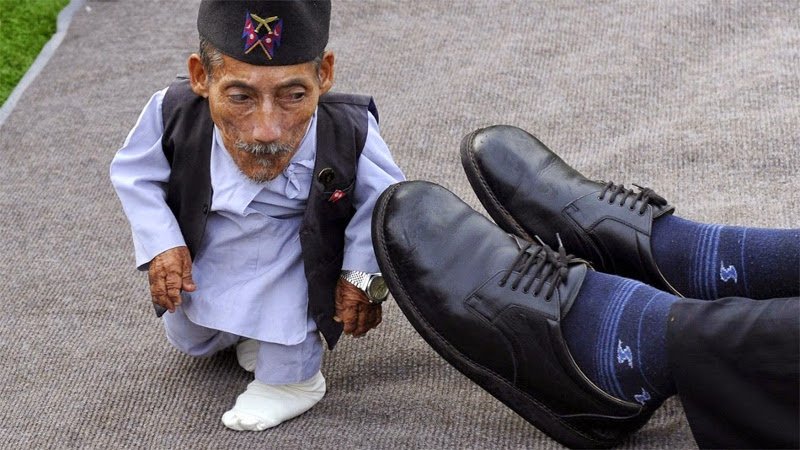 Πέθανε ο πιο κοντός άνθρωπος του κόσμου - Είχε ύψος 54,6 εκατοστά [εικόνες] | iefimerida.gr 2