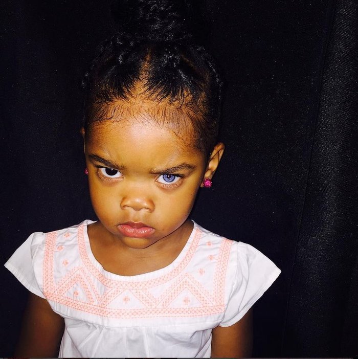 Οι δίδυμες που «ξεσηκώνουν» τη μόδα - Μοντέλα ετών τεσσάρων [εικόνες & βίντεο] | iefimerida.gr 7