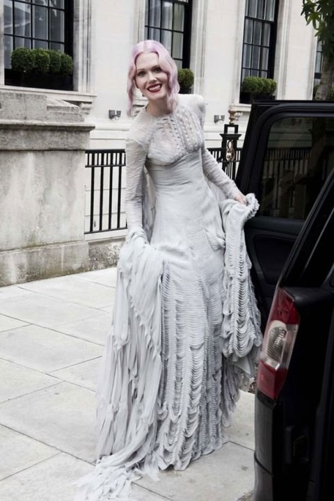 Σίγουρα στιλάτο και μοδάτο: Τα νυφικά που φόρεσαν στους γάμους τους οι πιο διάσημες fashion editors [εικόνες] | iefimerida.gr 8