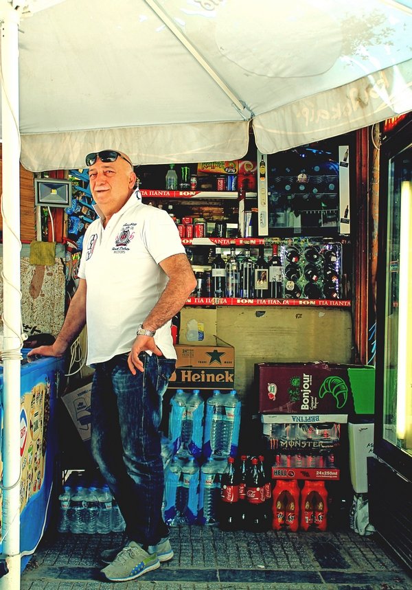 Ο «Σουηδός» είναι ο παλαιότερος περιπτεράς στη Θεσσαλονίκη –33 χρόνια δεν το έχει κλείσει ούτε για μια μέρα! [εικόνες] | iefimerida.gr 6